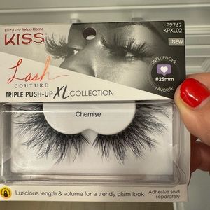 Kiss false lashes